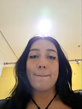 NaughtyMooon webcam