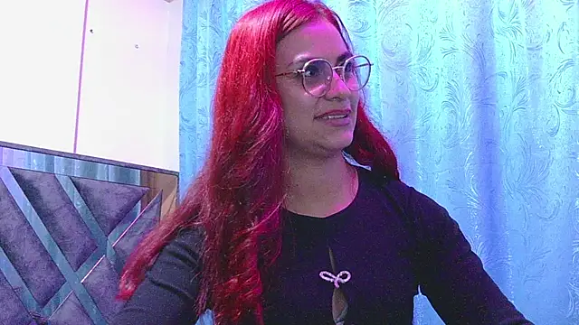 tinny_emiily webcam