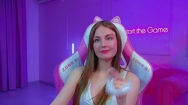 SofiaSarvains webcam