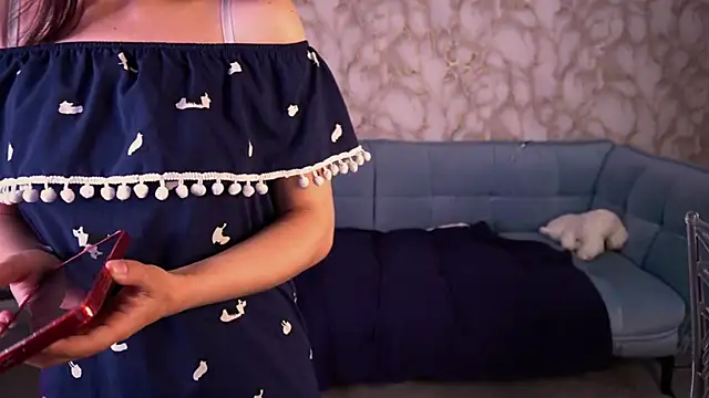 LiviaShy webcam