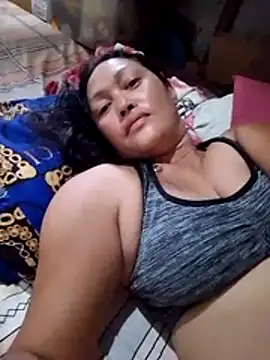 sexymom_siovie webcam