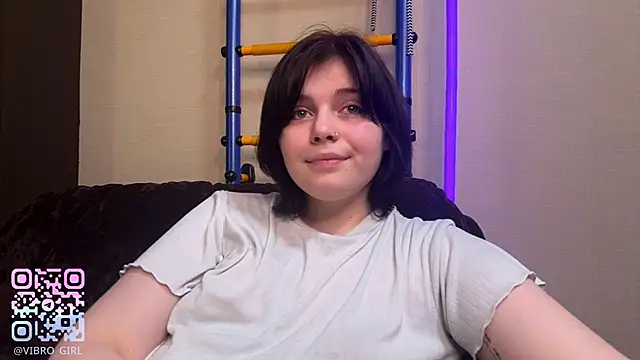 LoveIyBarbie webcam
