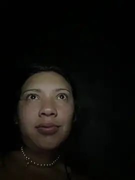 sarita_hos webcam