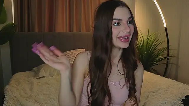 LauraHansil webcam