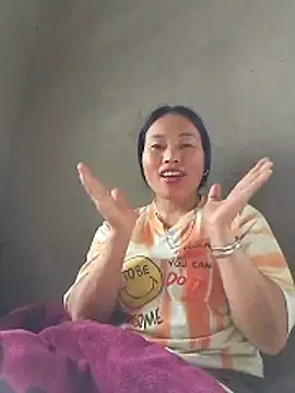 Maikha08 webcam