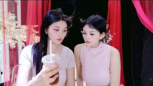 Banana-Milk69 webcam