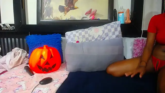 YoungBarbiexx webcam