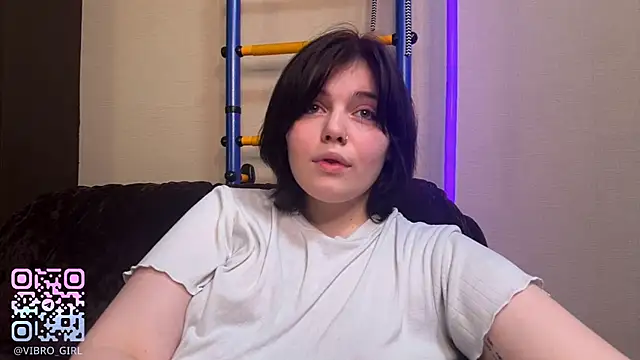LoveIyBarbie webcam