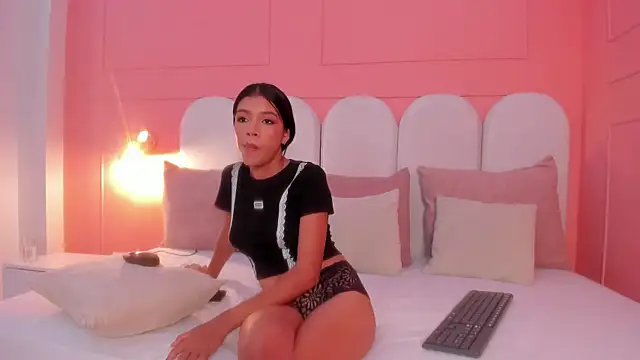 connie_ossaa webcam