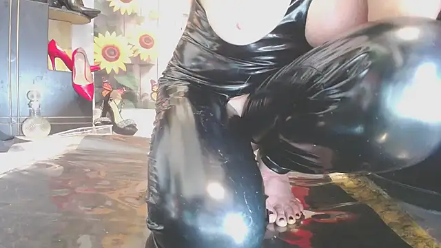 ZaraNoor-777 webcam