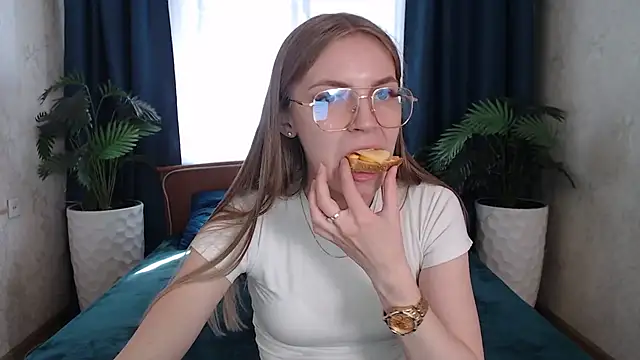 HitGyrl webcam