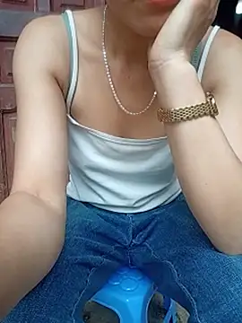 Daisyy-xxx webcam
