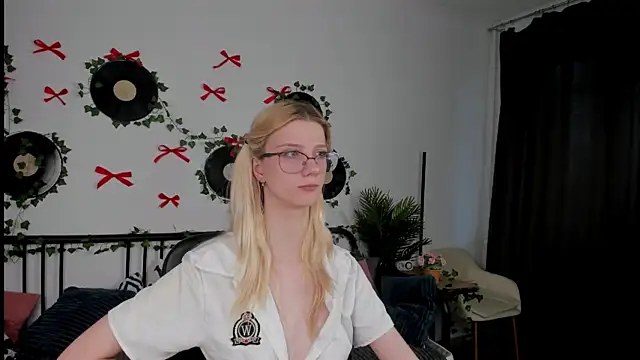 M1aForever webcam