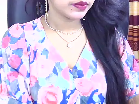 Noor_Zarin webcam