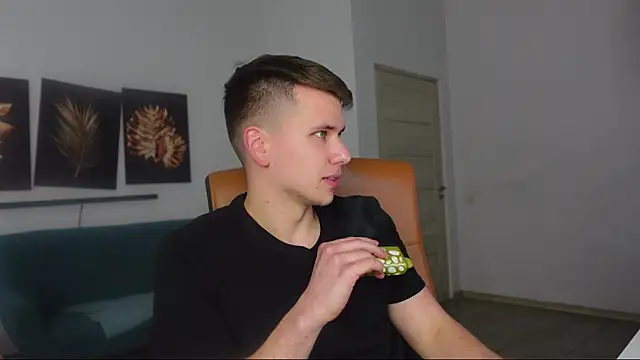 Zack_Gillian webcam