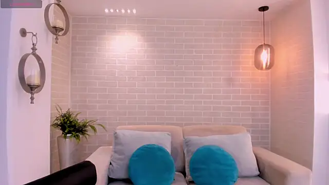 MollyJones_ webcam