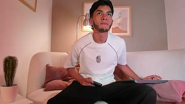 Tylerffoxx webcam