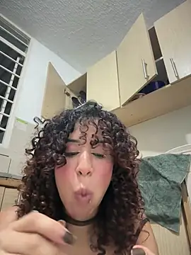 woo_isdaphne (F young) - fingers ass