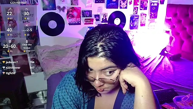 roxy_f_w (F young) - spanks X5 🥵🔥
