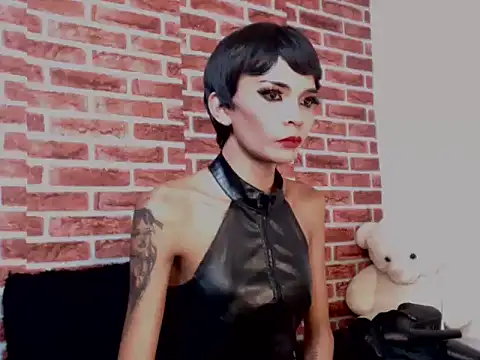 PHLauraLove Live Webcam on Stripchat