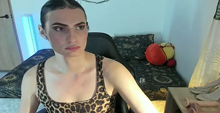 _shantallskinny_ live sex cam