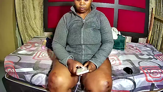 Exotic_FreakyQueen webcam