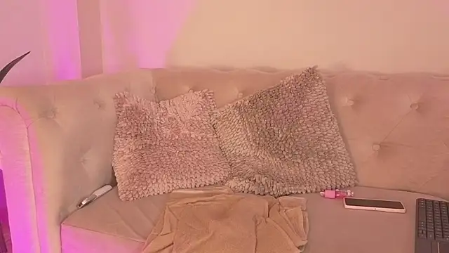 Emilly_Beaumont webcam
