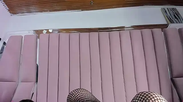 Sasha_Petitte webcam