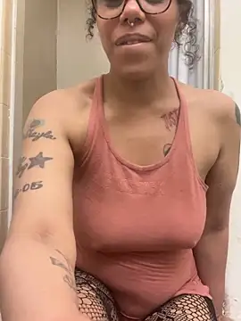 desirae_luciano (F milf) - Pigtails 🎀