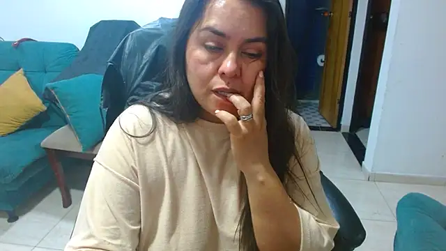 ixchel_anaid (F milf) - Zoom pussy