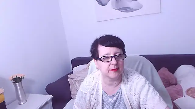christarose (F mature) - dance monkey,naked