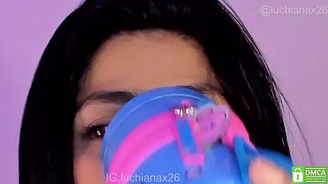 lucy26_ webcam