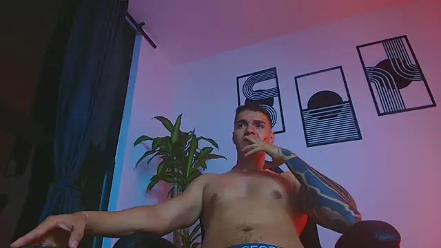 ALPHA_DOMINUS_ webcam