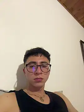 CamiRojas_boy webcam
