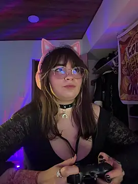 QueenOfBeherits webcam