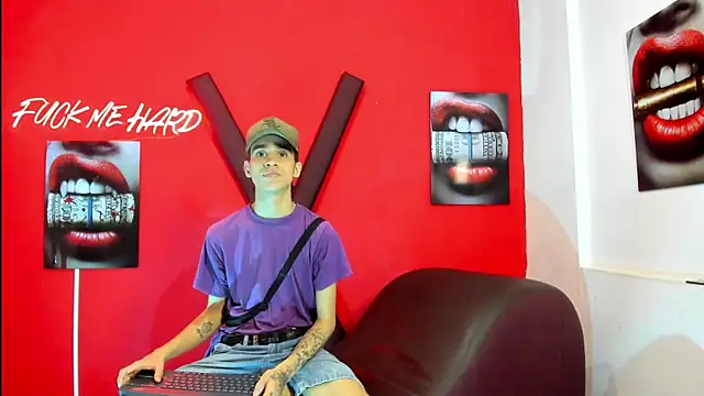 TWINKS_BOYSX webcam
