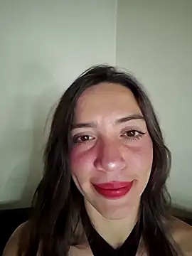 loveuu-bae webcam