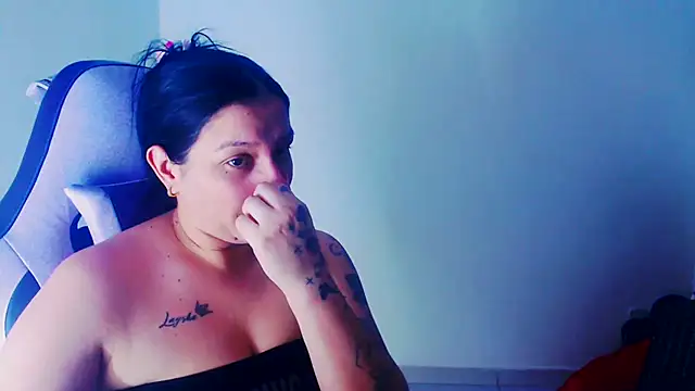 liz_dirty webcam