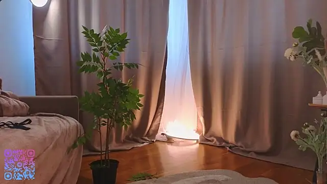 soniascott (F young) - MASSAGE MY BOOBS