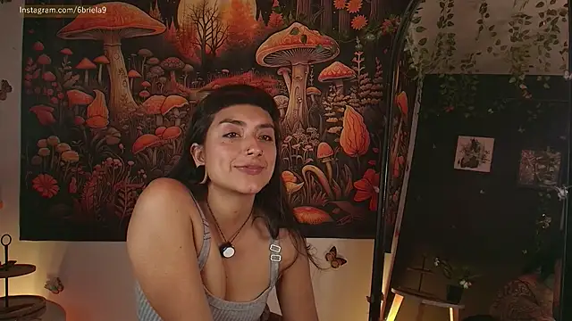 6Briela9_ webcam