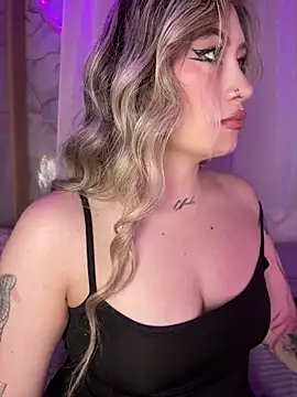Lally_Valencia__ webcam