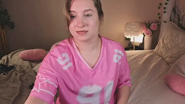 saint_trisha webcam