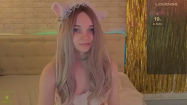 AnimeAlica18 webcam