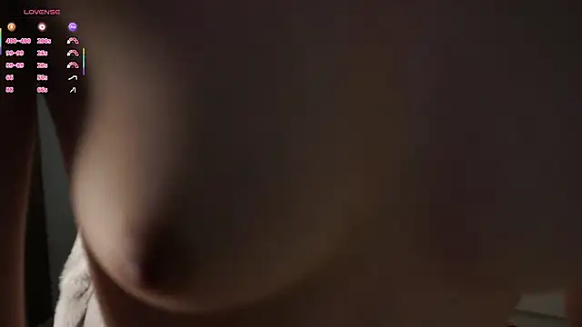 QueenieGitt webcam