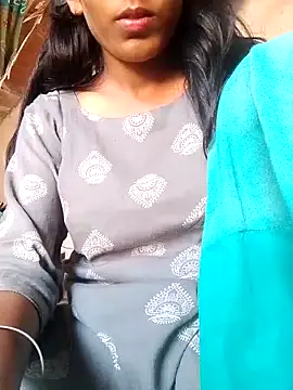 Riya_patola webcam