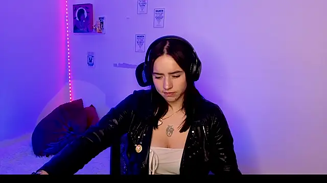 Emily_Lindey webcam