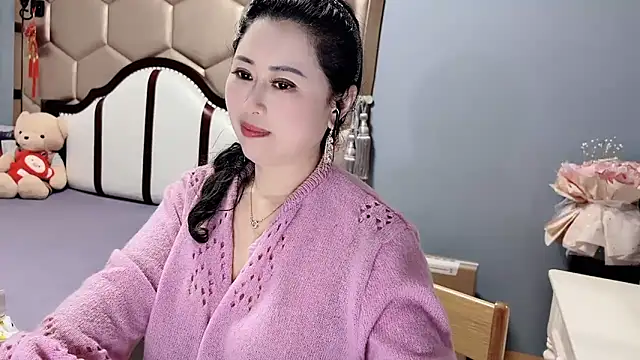 yaoyao22678 webcam