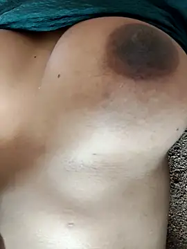 Queen_chayna webcam