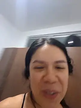 Aila_Phone webcam