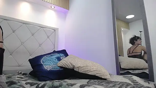 Anaciet_Evans webcam